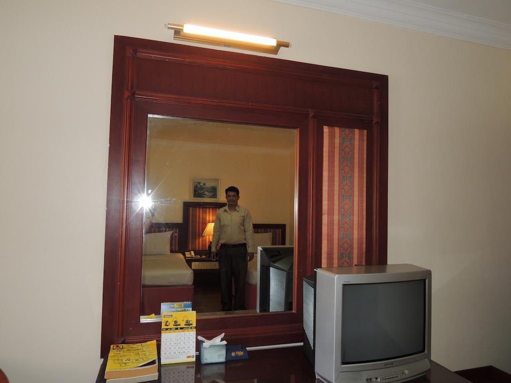 New York Hotel Phnom Penh Eksteriør billede