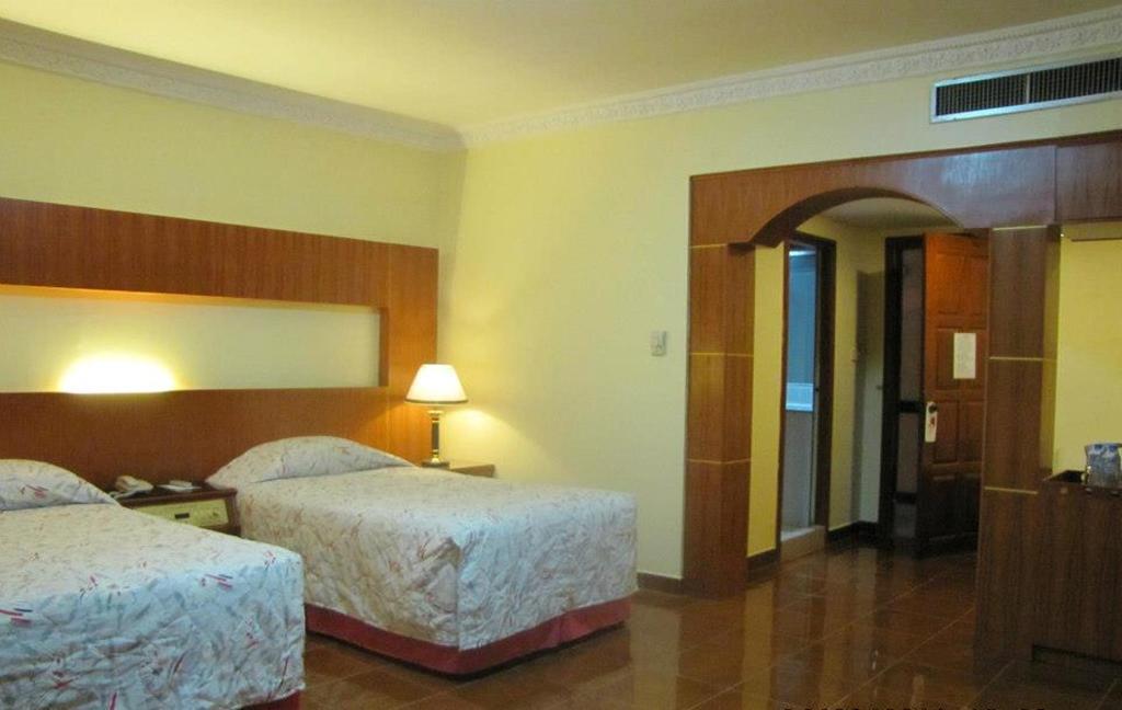 New York Hotel Phnom Penh Værelse billede
