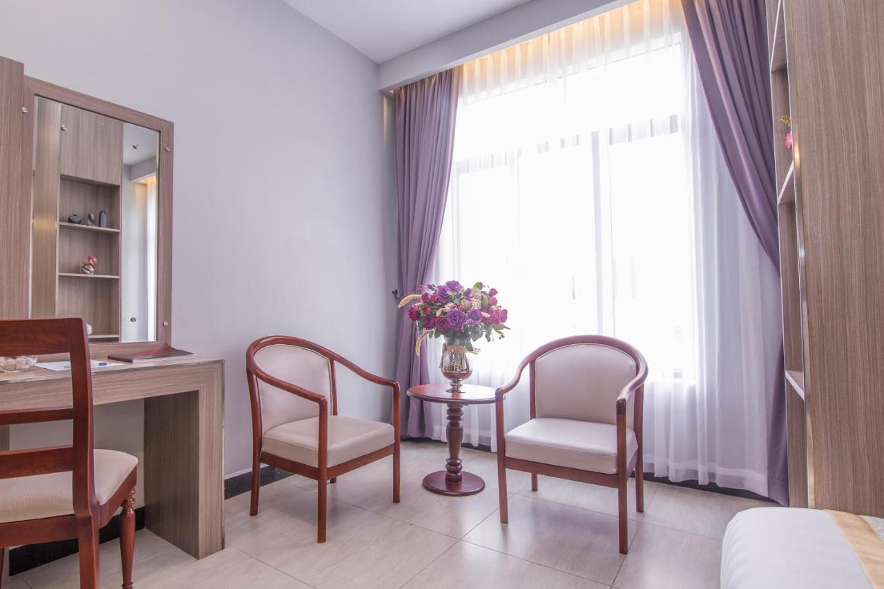 New York Hotel Phnom Penh Eksteriør billede