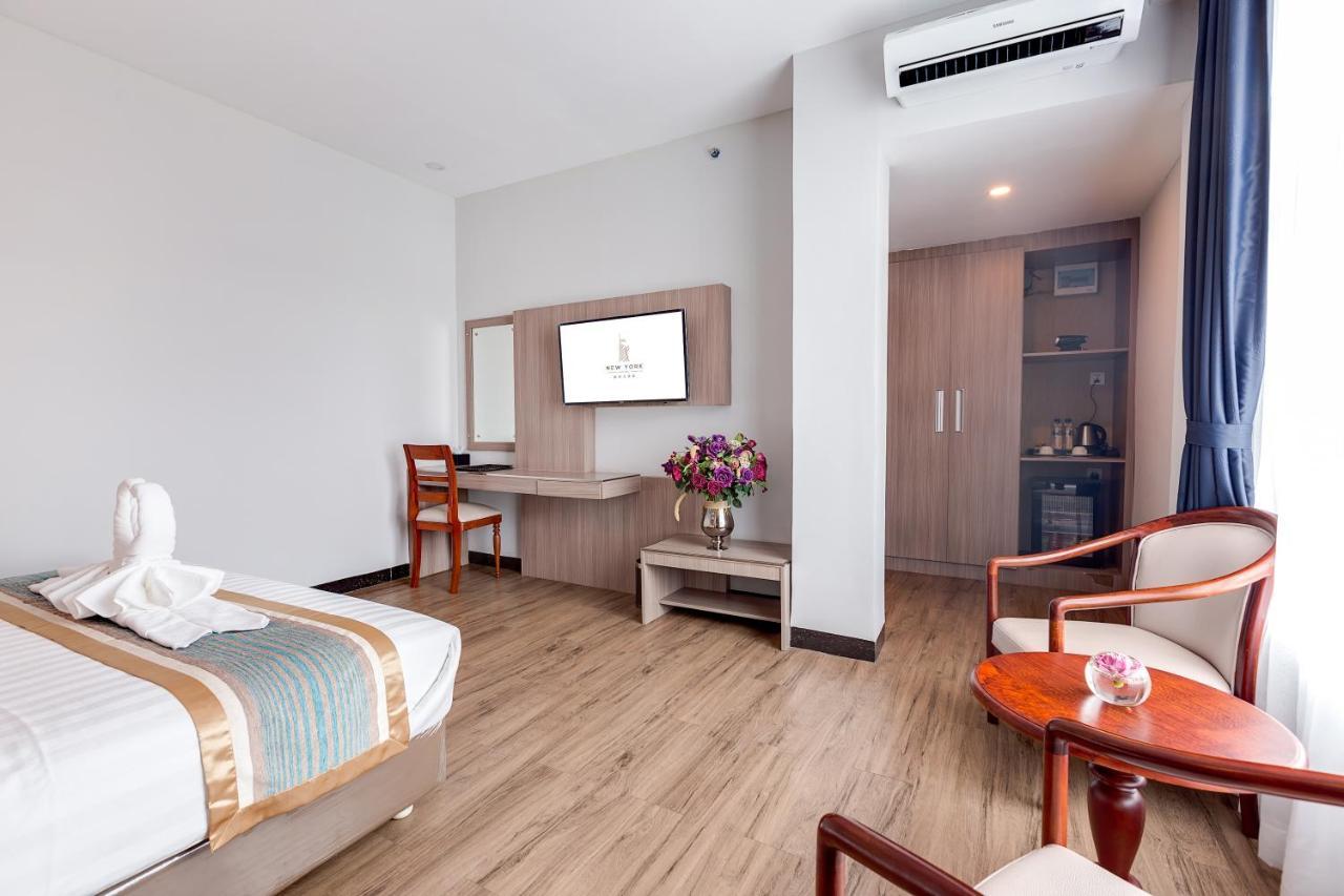 New York Hotel Phnom Penh Eksteriør billede