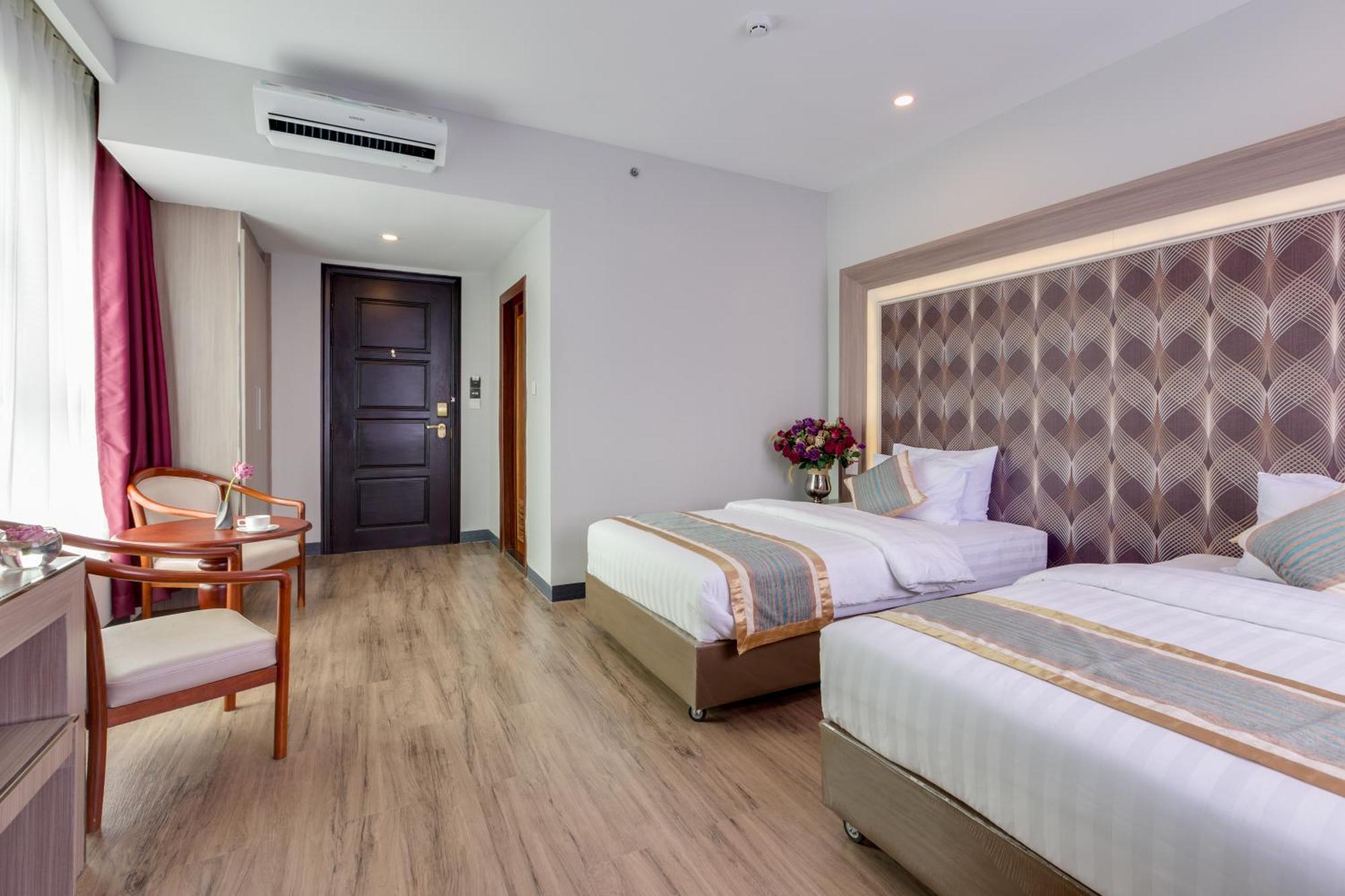 New York Hotel Phnom Penh Eksteriør billede