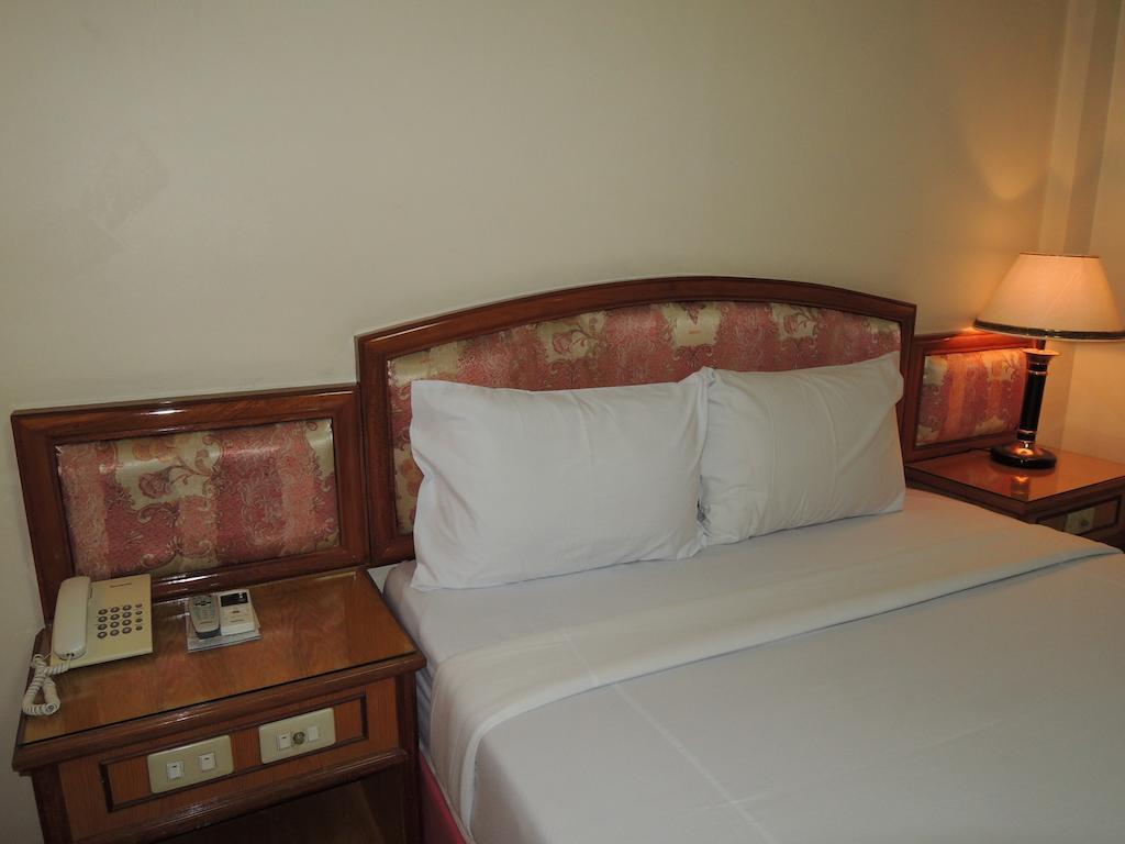 New York Hotel Phnom Penh Værelse billede